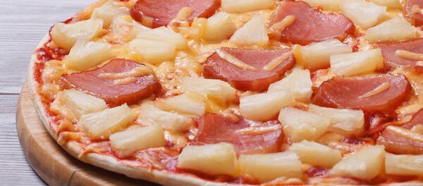 Пицца с ветчиной и ананасами - Sputnik Литва