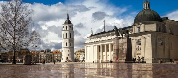 Кафедральная площадь в Вильнюсе Кафедральная площадь в Вильнюсе - Sputnik Литва