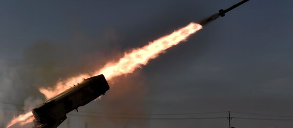 Иракские войска запускают ракету - Sputnik Литва