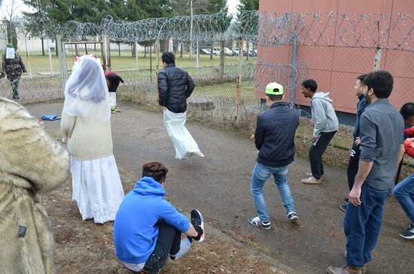 Масленица в Центре регистрации иностранцев в Пабраде Масленица в Центре регистрации иностранцев в Пабраде - Sputnik Lietuva