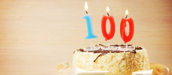 Торт на столетие - Sputnik Литва