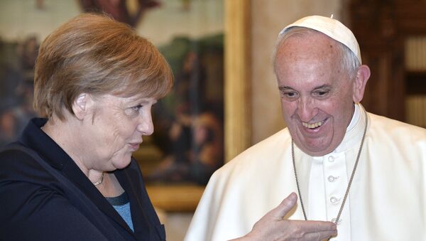 Канцлер Германии Ангела Меркель и Папа римский Франциск - Sputnik Литва