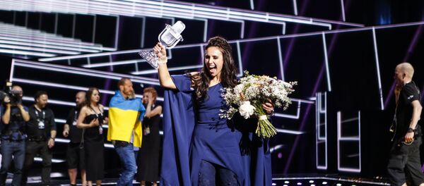 Победитель Евровидения-2016 Джамала из Украины Победитель Евровидения-2016 Джамала из Украины - Sputnik Литва