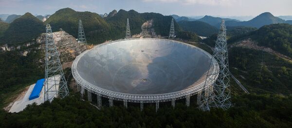 Крупнейший в мире радиотелескоп FAST - Sputnik Литва