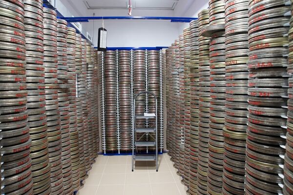 Бобины с катушками кинопленок - Sputnik Литва