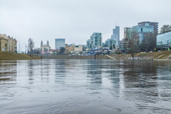 Нерис в Вильнюсе Нерис в Вильнюсе - Sputnik Литва