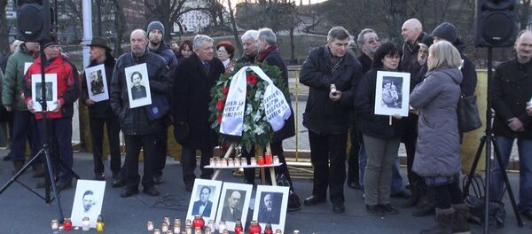 Акция протеста против марша протеста против марша ветеранов Waffen SS в Риге Акция протеста против марша протеста против марша ветеранов Waffen SS в Риге - Sputnik Литва