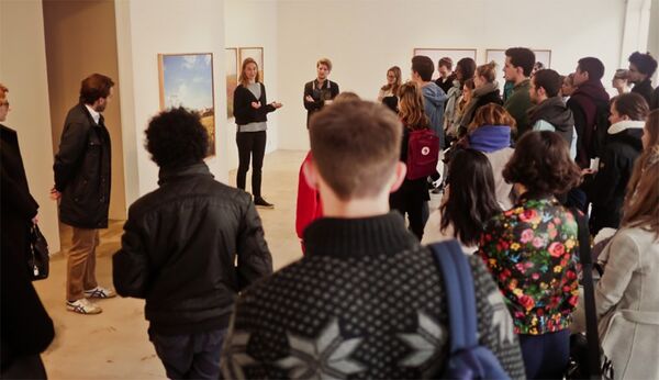 Vilnius Art Walk проводит экскурсии по выставкам Vilnius Art Walk проводит экскурсии по выставкам - Sputnik Lietuva