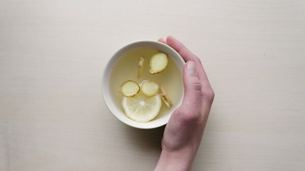 Чай с лимоном и имбирем, архивное фото - Sputnik Lietuva
