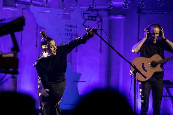Группа Fusedmarc выступает на фестивале кино в Вильнюсе - Sputnik Литва