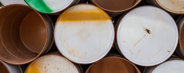 Пустые канистры, архивное фото - Sputnik Литва