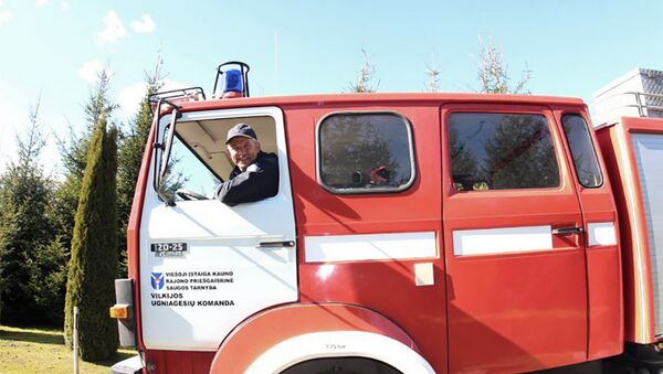К пожарным Каунасского района присоединились 15 добровольцев - Sputnik Lietuva