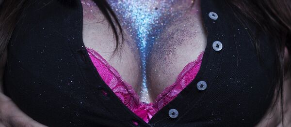 Декольте Декольте - Sputnik Литва