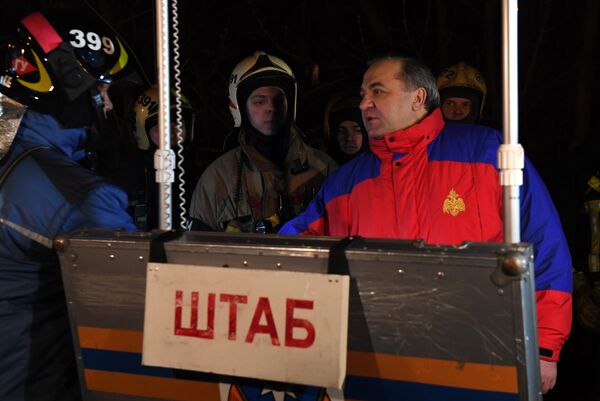 Оперативный штаб на месте столкновения пассажирского поезда и электрички на западе Москвы - Sputnik Литва