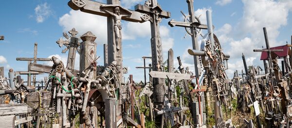 Гора крестов в Шауляй - Sputnik Литва