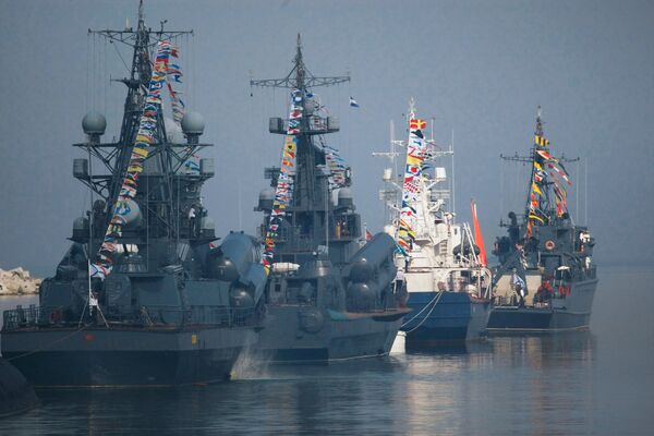 Репетиция военно-морского парада к Дню ВМФ в Балтийске - Sputnik Литва