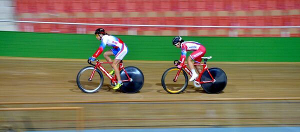 Соревнования по велоспорту в Минск-Арене. - Sputnik Литва