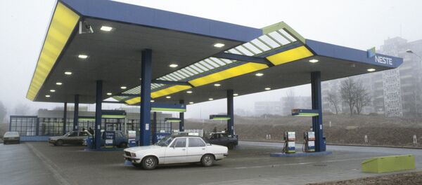 Бензоколонка финского концерна Несте в Вильнюсе, архивное фото - Sputnik Литва