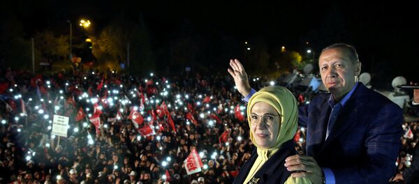 Тайип Эрдоган говорит с народом - Sputnik Литва