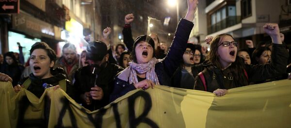 Антиправительственный митинг в Турции Антиправительственный митинг в Турции - Sputnik Литва