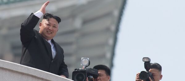 Праздничные мероприятия, посвященные 105-й годовщине со дня рождения Ким Ир Сена, в КНДР - Sputnik Литва