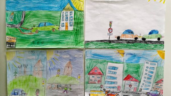 Детские рисунки, посвященные теме превышения скорости на дорогах - Sputnik Lietuva