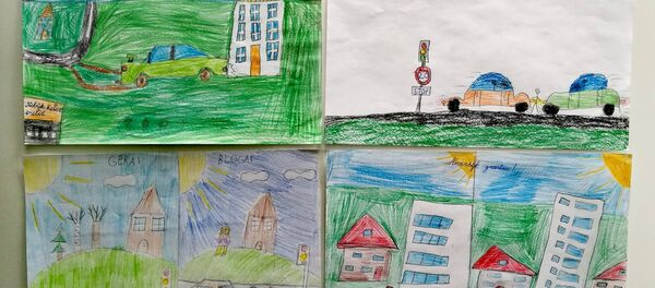 Детские рисунки, посвященные теме превышения скорости на дорогах Детские рисунки, посвященные теме превышения скорости на дорогах - Sputnik Lietuva