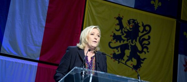 Лидер политической партии Национальный фронт Марин Ле Пен - Sputnik Литва