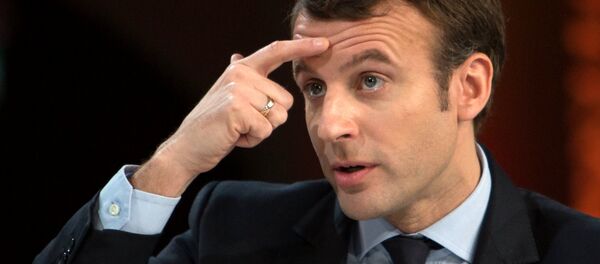 Кандидат в президенты Франции Эммануэль Макрон - Sputnik Литва