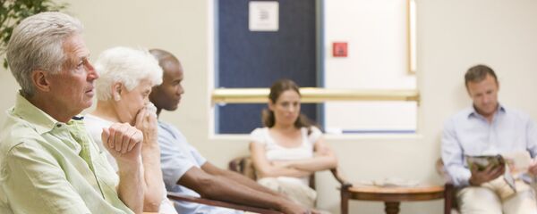 Очередь к врачу, архивное фото Очередь к врачу, архивное фото - Sputnik Литва