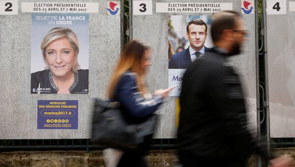 Плакаты кандидатов в президенты Франции - Sputnik Литва