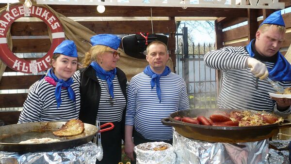 Литовская команда на фестиваля уличной еды в Калининграде - Sputnik Литва