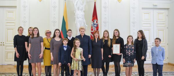 Награждение победителей Национального диктанта Награждение победителей Национального диктанта - Sputnik Lietuva