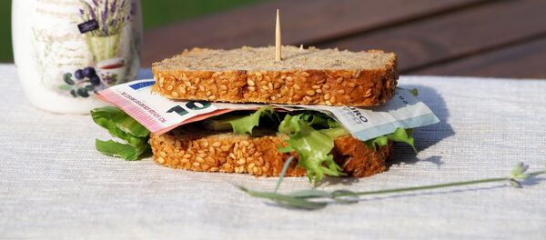 Сандвич с евро - Sputnik Литва