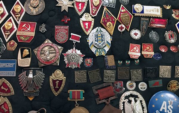 Большой популярностью у коллекционеров пользуются военные ордена и медали - Sputnik Литва