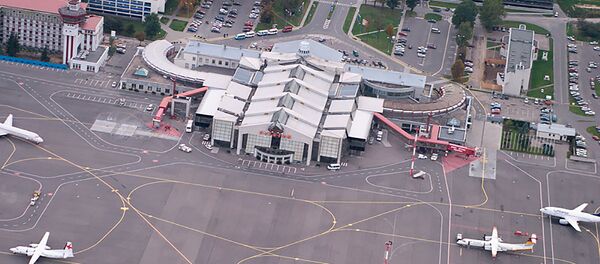 Аэропорт в Вильнюсе с высоты птичьего полета Аэропорт в Вильнюсе с высоты птичьего полета - Sputnik Литва