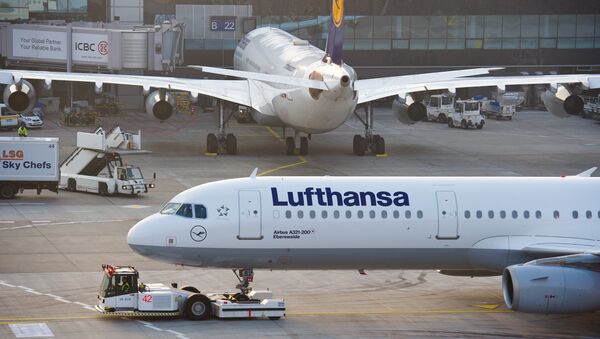 Самолет Lufthansa в аэропорту Франкфурта - Sputnik Lietuva