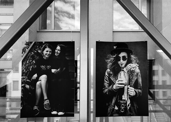 Сейм украсили портреты ЛГБТ сообщества Сейм украсили портреты ЛГБТ сообщества - Sputnik Литва