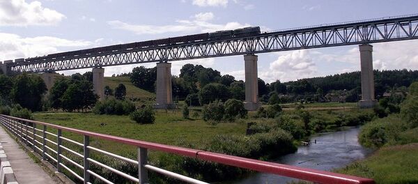 Лидувенский мост в Литве Лидувенский мост в Литве - Sputnik Литва