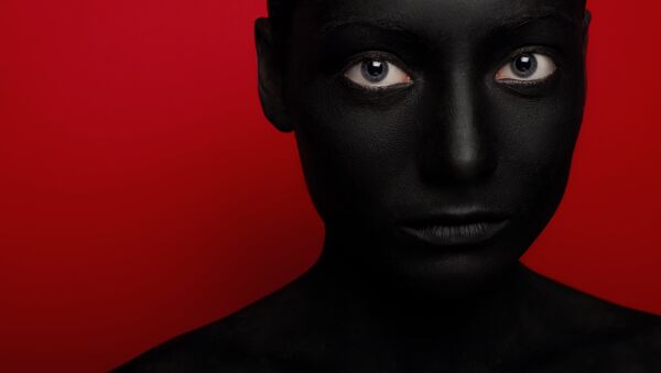 Человек с черным цветом лица - Sputnik Lietuva