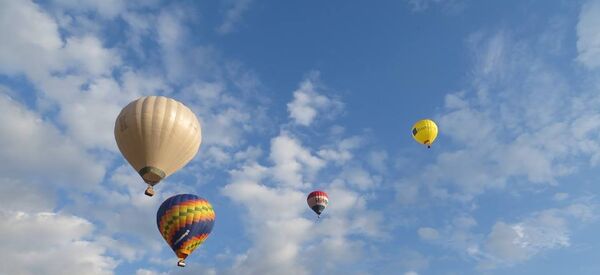 Воздушные шары в Вильнюсе, архивное фото Воздушные шары в Вильнюсе, архивное фото - Sputnik Литва