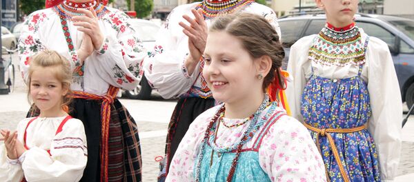 Участницы фольклорного ансамбля русской песни Участницы фольклорного ансамбля русской песни - Sputnik Lietuva
