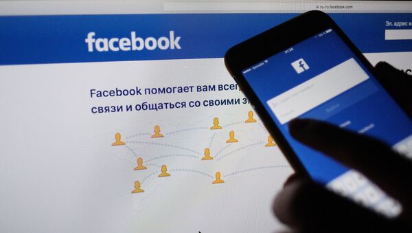 Социальная сеть Facebook, архивное фото - Sputnik Литва