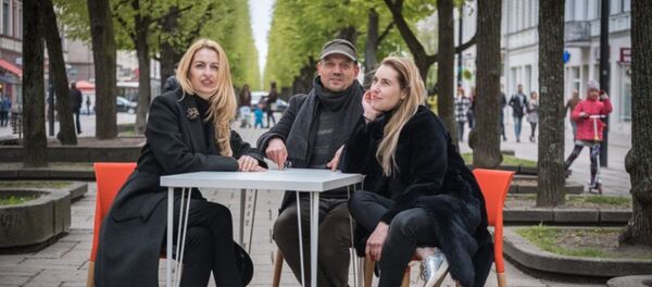 За столиком на улице Каунаса За столиком на улице Каунаса - Sputnik Lietuva