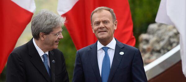 Премьер-министр Италии Паоло Гентилони и президент Европейского совета Дональд Туск Премьер-министр Италии Паоло Гентилони и президент Европейского совета Дональд Туск - Sputnik Lietuva