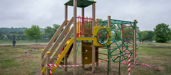 Новая детская площадка в Каунасе Новая детская площадка в Каунасе - Sputnik Lietuva