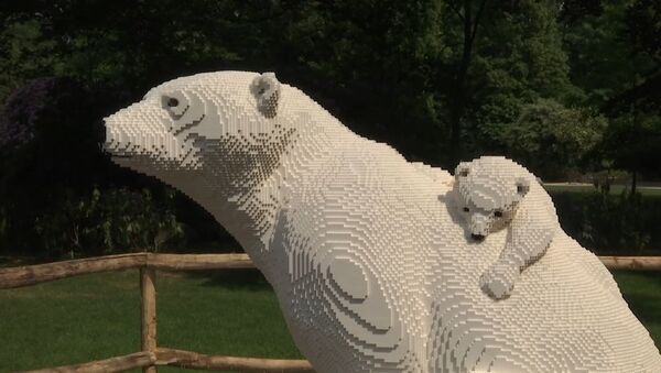 Фигуры животных из конструктора LEGO установили в бельгийском зоопарке - Sputnik Литва
