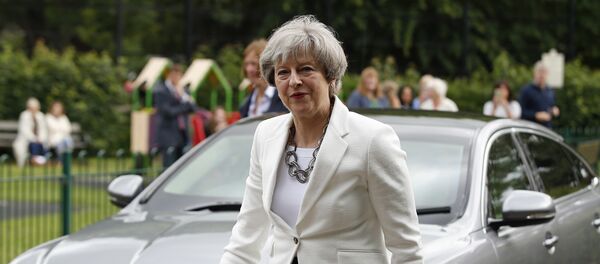 Тереза Мэй проголосовала на выборах в Великобритании - Sputnik Литва