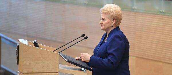 Даля Грибаускайте выступает в Сейме - Sputnik Литва