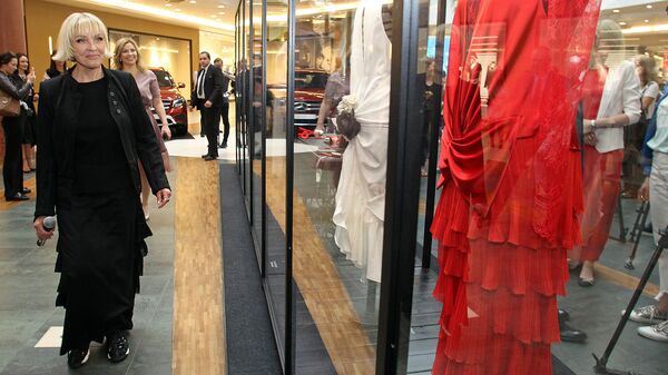 Легендарная Лайма Вайкуле на открытии выставки “Лайма Вайкуле. Наряды дивы”  - Sputnik Литва